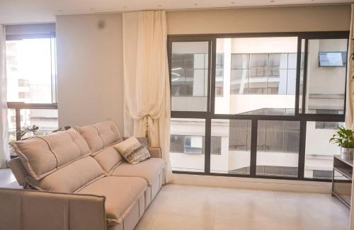 Castelo Branco Apartment | Otimo apto com WiFi a 550m do mar em Itapema SC