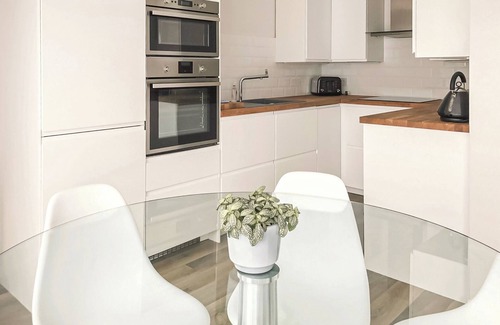 Brundall Cottage | Our premier cottage, with stunning views up and down the River Yare.