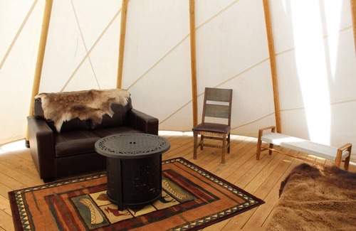 Collbran RV Rental | Outdoor Mini-Retreat - Glamping Teepee