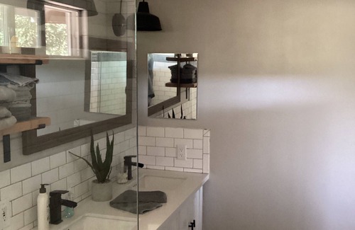 Auburn House | Outdoor relaxation in the country