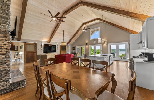 Marion House | Overlook at Lake James & Black Bear Access offers great lake and mountain views.