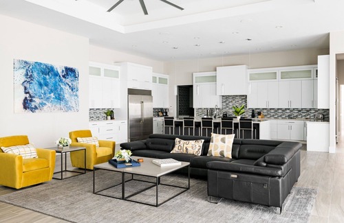 North Scottsdale House | Overlook - Sleek and Sophisticated Scottsdale Manor