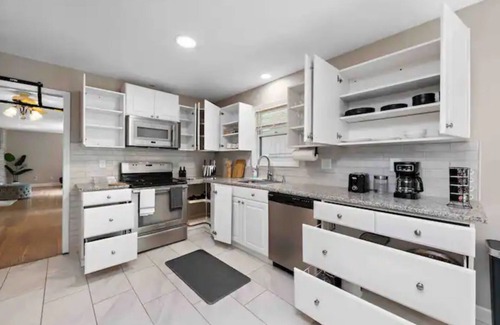 Merriam House | Overnight.