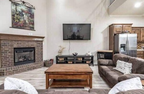 North Overton House | Overton Opulence - 3BR 3BA - Close to Tech