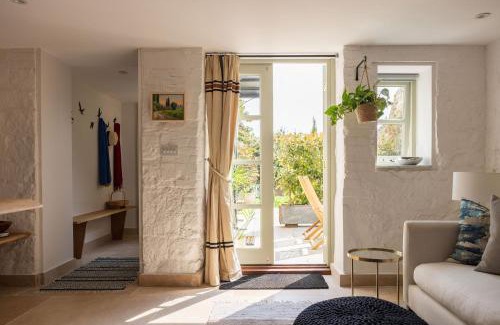 Arundel Apartment | Owh Studio By The Butler Collection