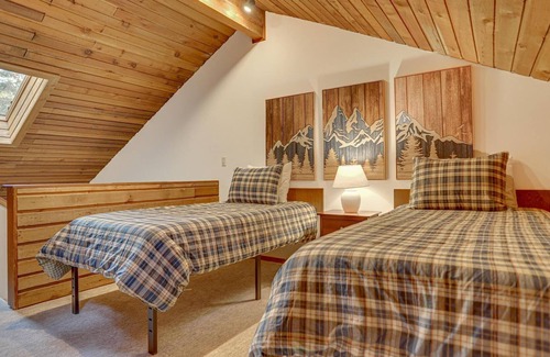 Mount Hood Village House | Owlpine Lodge