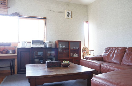 Usami Apartment | Oyado Kikiairaku IG2