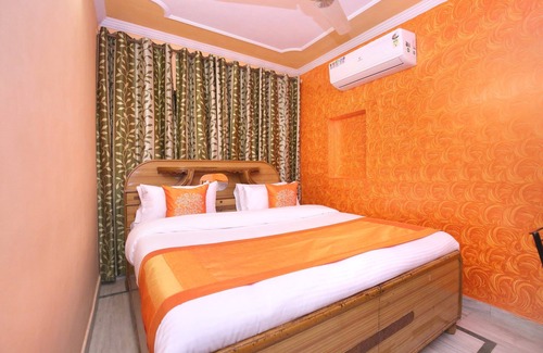 Sector 45 Hotel | OYO 10384 Hotel Rajesh Palace