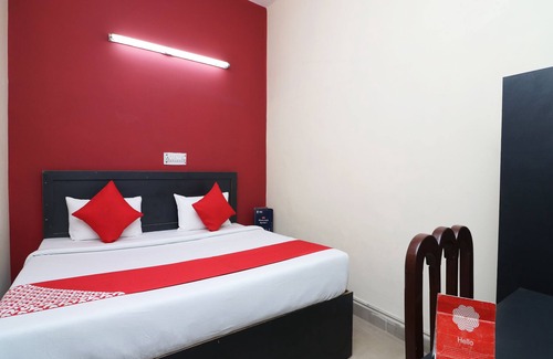 Sector 62 Hotel | OYO 26782 Mehak Palace
