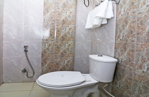 Sector 62 Hotel | OYO 26782 Mehak Palace