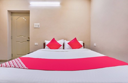 Kalapettai Hotel | OYO 29878 Sri Abirami Inn