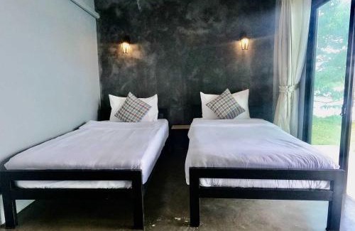 Plai Phraya Hotel | OYO 75530 By the dam cafe and farmstay
