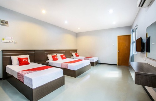 Tangkak Hotel | OYO 89660 Raudhah Inn Hotel