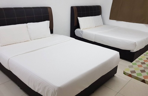 Kampung Telaga Nibong Hotel | OYO 89998 thank Q inn 2