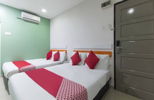 Pelabuhan Klang Hotel | OYO 90296 Red Orange Hotel Port Klang
