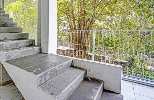 Trawas Hotel | OYO 91612 Villa A1