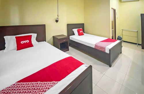 Nginamanu Hotel | OYO 91946 Hotel Gajah Mada Indah