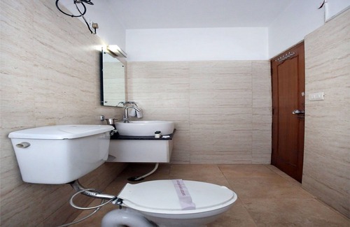 Sector 22 Hotel | OYO 9230 Hotel Royal Brooks