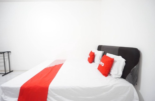 Kediri Hotel | OYO 93682 Blessing's Kediri Homestay Syariah