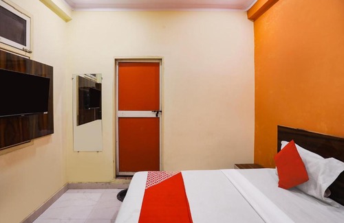 Naini Hotel | OYO Flagship Hotel Stay inn