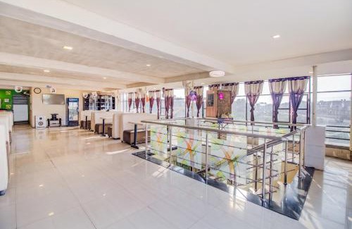 Bhusawal Hotel | OYO Hotel Galaxy