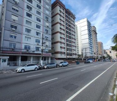 Itarare Apartment | Pé na areia, 2min a Pé da Praia do Itararé