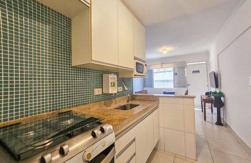 Tombo Apartment | Pé na areia do Guarujá - Praia do Tombo (5-E)