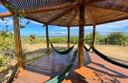 Parafuso House | Pé na areia em Itacimirim