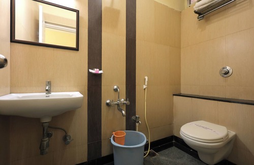 Kalapettai Hotel | P R Pride Inn