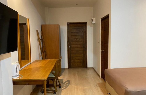 Bang Krasan House | P Villa Homestay