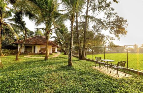 Kumarakom Villa | Paadam by the backwaters