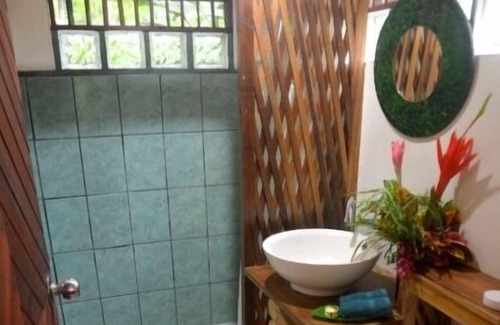 Punta Uva Cabin | Pachamama Jungle River Lodge