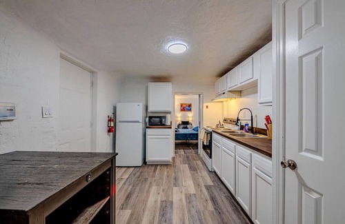 Barelas Apartment | Pacific Edge B - 1 bedroom