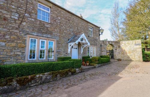 Haydon Bridge House | Pagecroft Cottage