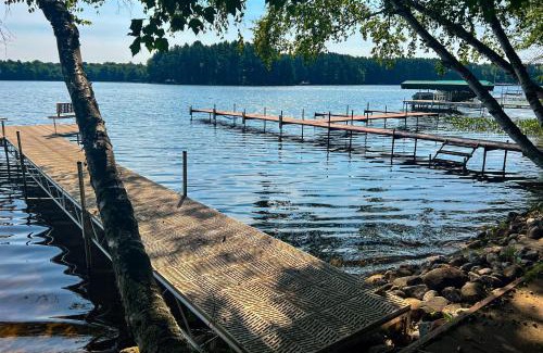 Minocqua House | Pair-a-Docks Landing