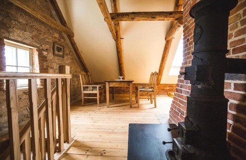 Poltsamaa Parish Hotel | Pajusi Mõisa Külalistemaja