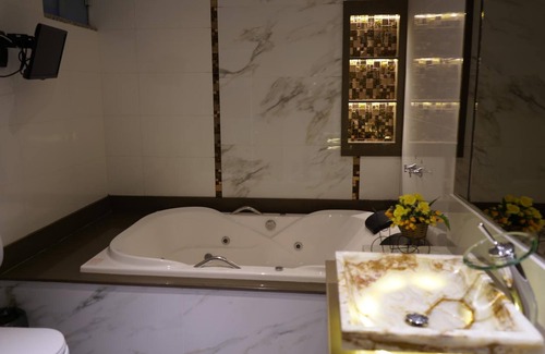 Luis Eduardo Magalhaes Hotel | Pak Suítes Hotel