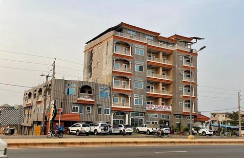 Porto-Novo Apartment | palace guest house