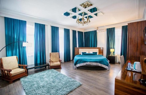 Porto-Novo Apartment | palace guest house