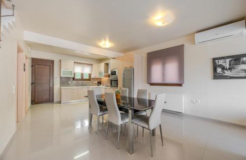 Palaiokastro House | Palaiokastro Villas & Studios