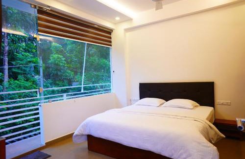 Irinjalakuda Bed & Breakfast | Palatty's Resorts