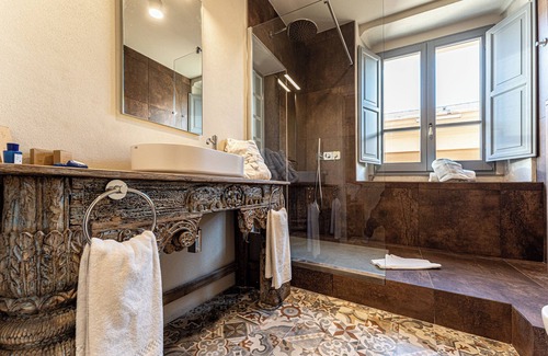 Historic Castle District House | Palazzo Boyl 1840