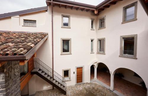 Monasterolo del Castello Bed & Breakfast | Palazzo Eleonora