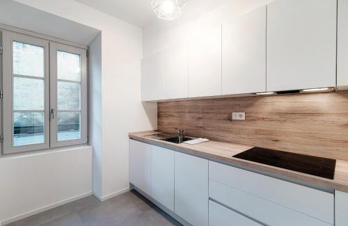 Como City Centre Apartment | Palazzo Marinetti - by MyHomeInComo