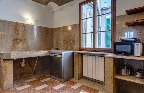 Santa Maria Novella Apartment | Palestro Apartment by Mamo Florence