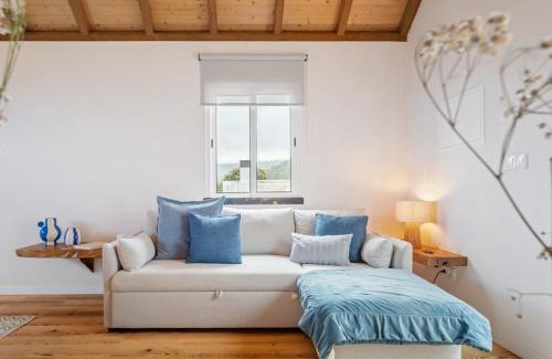 Porto Moniz House | Palheiro Simone by Homie