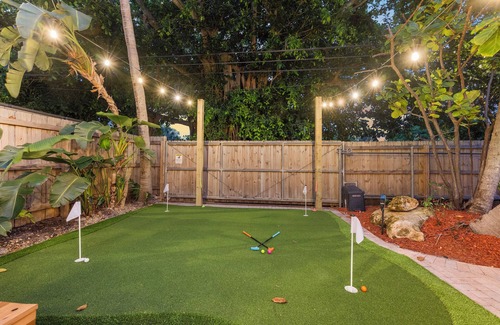 Poinciana Park House | Palm Beach 5BR Cottage!Pool+Spa+Sauna+Cold Plunge