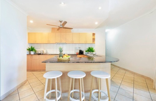Rapid Creek Apartment | Palm Tree Paradise near Nightcliff with Pool