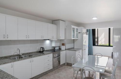 Estrela da Calheta Apartment | Palmasol by An Island Apart