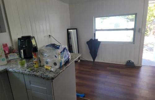 Poiciana Park II House | PalmBeachHousefrom69DaylyforPrsmin2PersPPartyP3rRoom